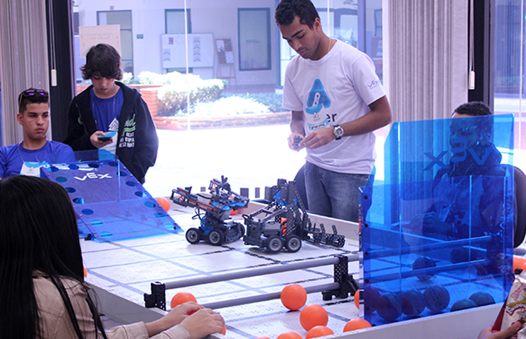 Faculdades Integradas Rio Branco sediam Maker Academy