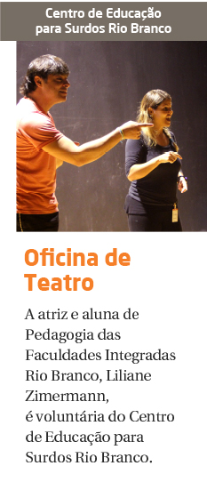 Oficina de Teatro para alunos é oferecida por voluntária