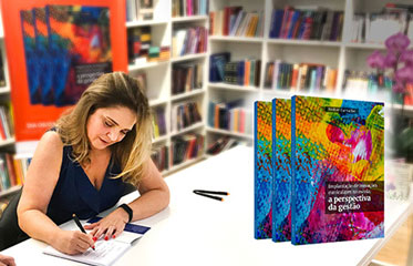 Diretora-Geral do Rio Branco lança livro sobre implantação de inovações curriculares