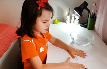 “Magic Paper”: alunos trabalham as emoções