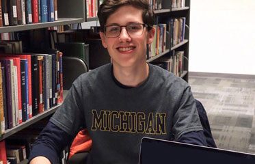 Ex-aluno Lucas Felpi ganhou prêmio de melhores calouros da Universidade de Michigan