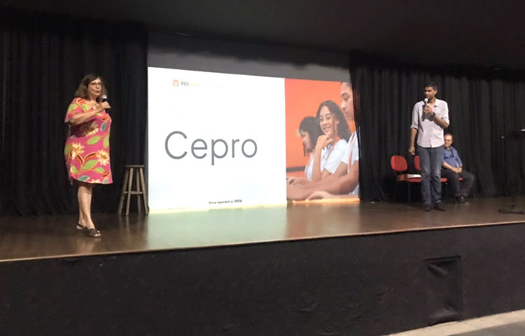 Reunião com diretores escolares