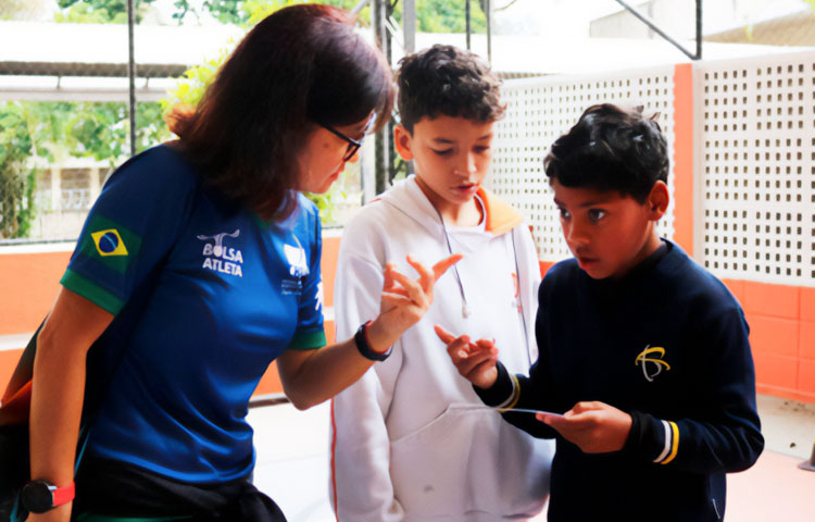 Atleta surdolímpica Claudia Hayakawa