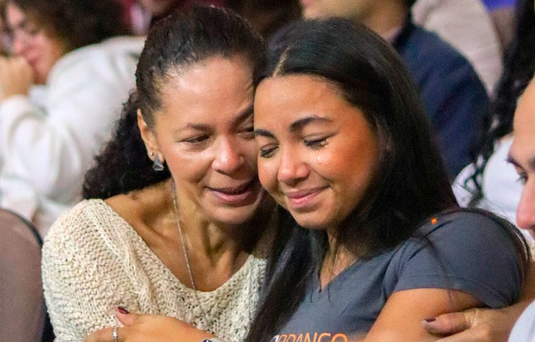 Pré-ENEM: acolhimento e preparação para os vestibulares