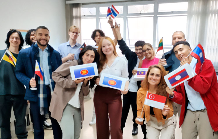 RBMun 2025: Alunos debatem a dinâmica China-EUA na ASEAN