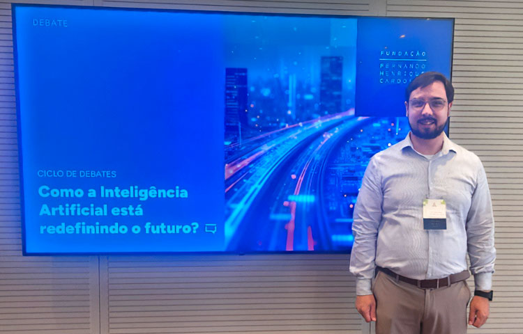 Diretor participa de debate sobre Inteligência Artificial