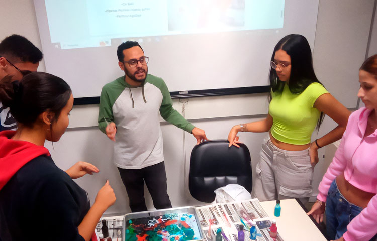 Palestra sobre atuação profissional em sustentabilidade